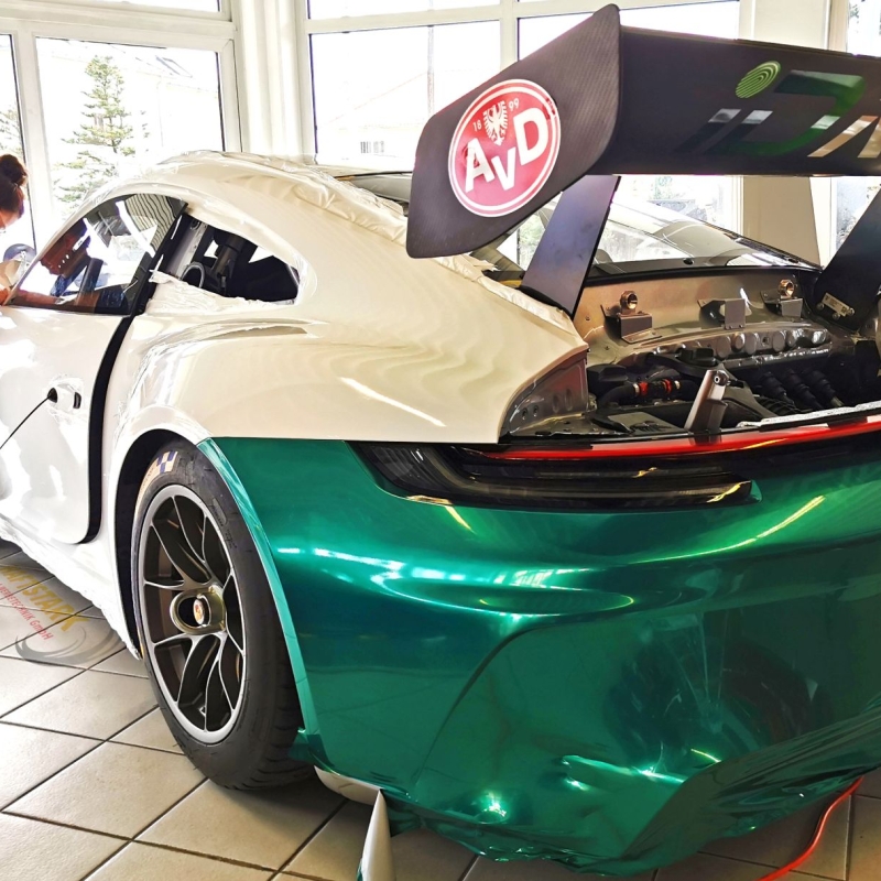 Fahrzeugfolierung 56