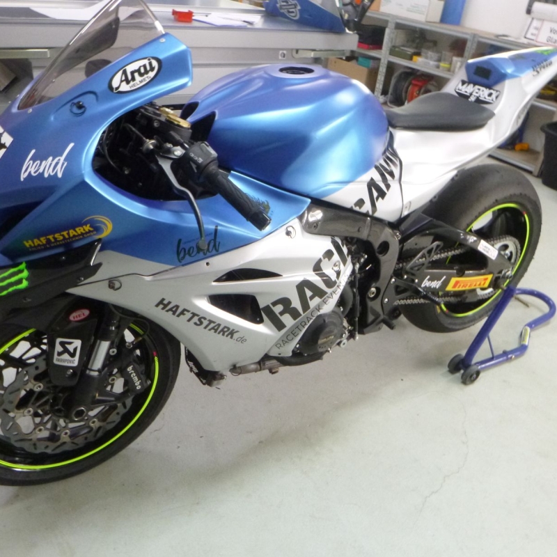 Fahrzeugfolierung 52